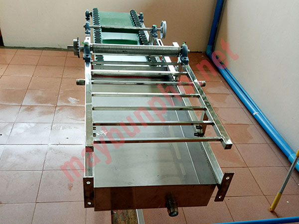 Máy làm bún phở 02