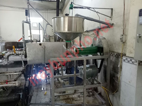 Máy làm bún phở 05