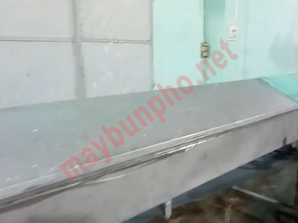 Máy tráng phở tươi